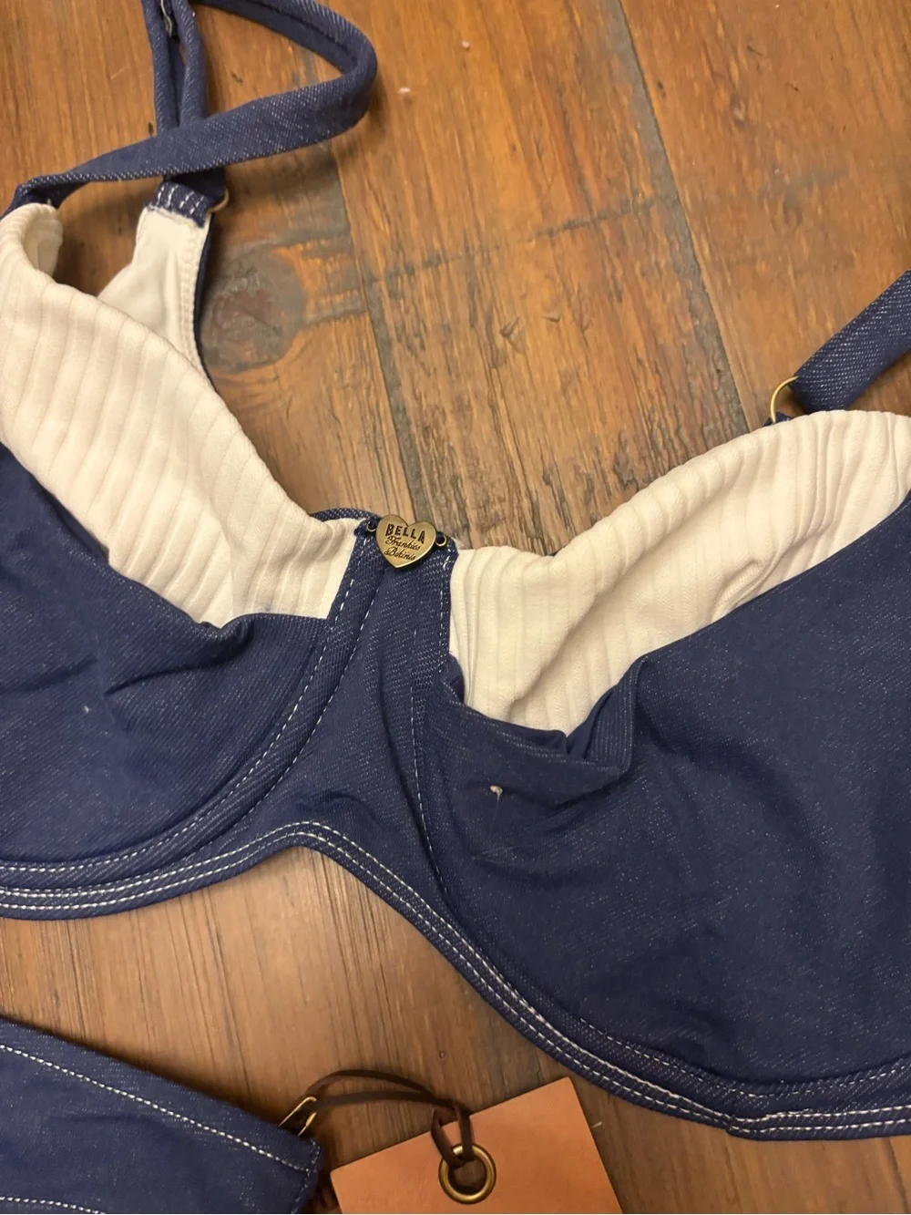 Frankies Bikinis nwt frankie’s
